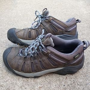 Keen hiking shoes